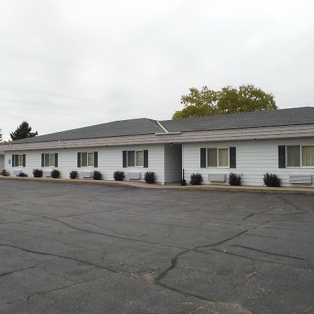 Caravan Motel Cannon Falls Exterior photo