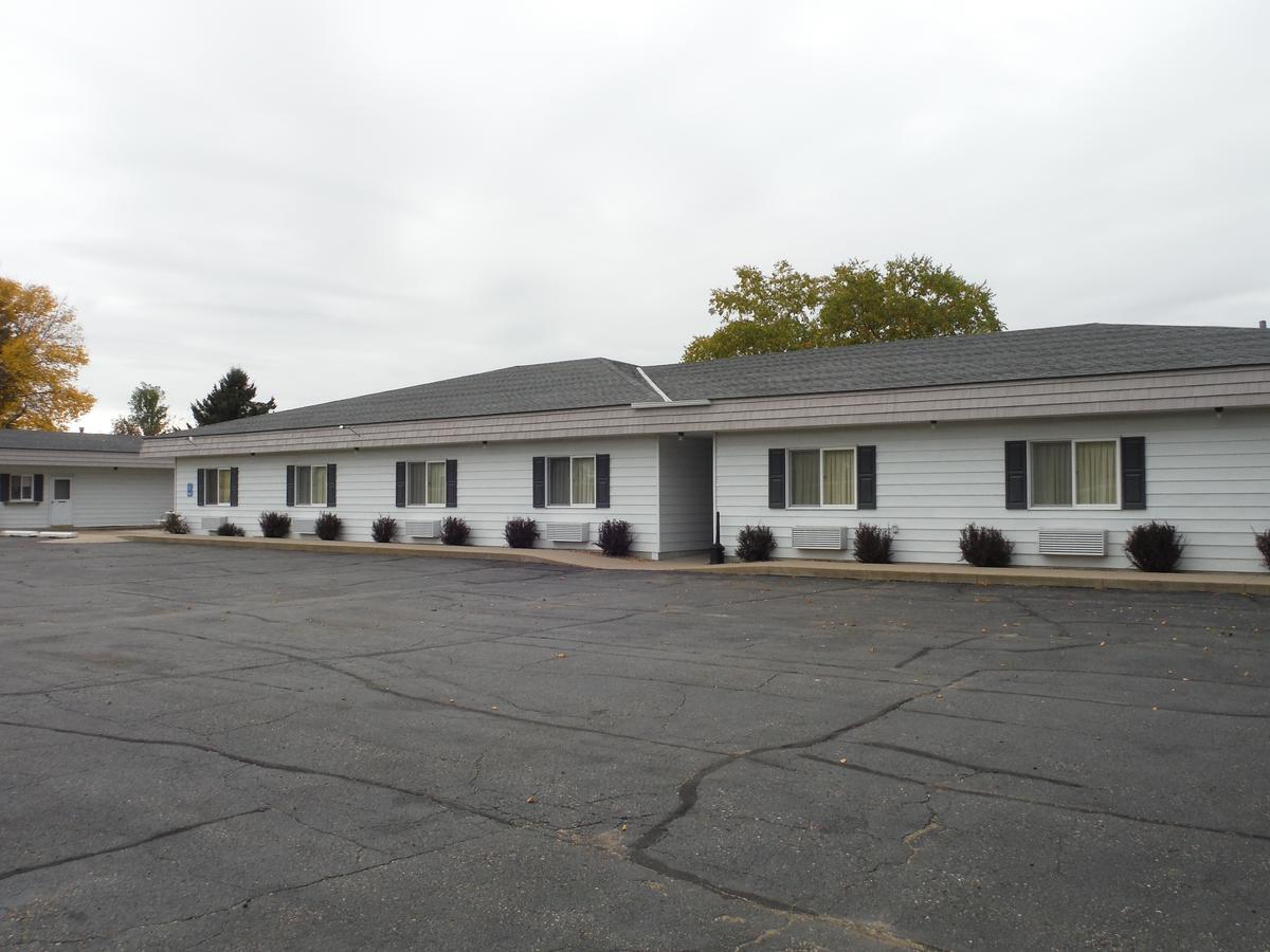 Caravan Motel Cannon Falls Exterior photo